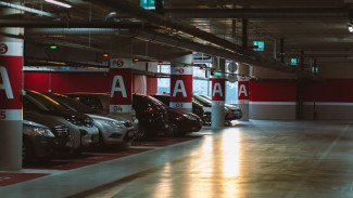 Capek Muter-muter Cari Parkir Pas Lagi Main ke Mall? Coba Cara Simpel Ini Biar Liburanmu Gak Habis di Parkiran!