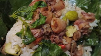 Menu Seafood Akhir Pekan! Resep Nasi Bakar Cumi yang Wajib Dicoba