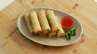 Ide Menu Takjil untuk Buka Puasa, Resep Lumpia Ayam Jamur yang Mudah Dibuat