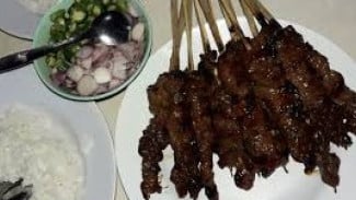 Sate Bumbon, Sensasi Pedas Gurih yang Tak Terlupakan