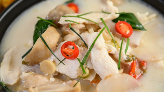 Resep Sop Ayam Hainan, Menu Nikmat Dan Hangat Untuk Sahur
