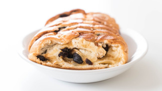 Roti Kismis Kukus Lembut, Empuk, Manis, Tanpa Oven!