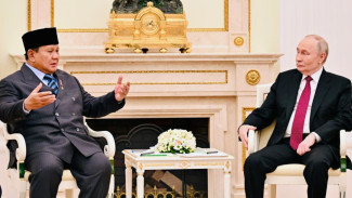 Bertemu Putin, Prabowo Didampingi Menteri ESDM di Rusia untuk Amankan Pasokan Minyak