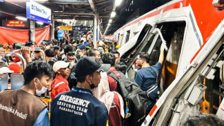 Dugaan Kronologi Awal Insiden Kereta di Bekasi, KRL Tertemper hingga KA Jauh Tak Sempat Berhenti