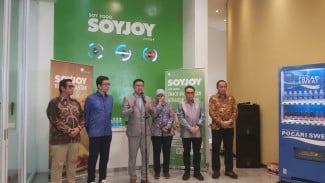 Kepala BPOM RI Tinjau Langsung Proses Produksi PT.Otsuka - Pasuruan