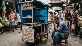 Pedagang Nasi Goreng di Areal Pasar Wongsorejo Menangis, Tabung Gas & Terpal Raib Dicuri