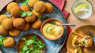 Resep Bitterballen Homemade, Renyah di Luar Lembut di Dalam, Anti Gagal!