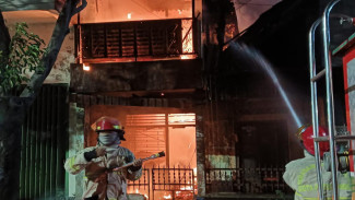 Rumah Kosong di Dekat RSDH Kota Probolinggo Terbakar, Penyebab Kebakaran Belum Diketahui