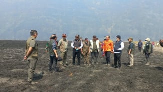 Setelah 32 Titik Padam, BNPB Targetkan 2 Api Bromo Tuntas Jumat
