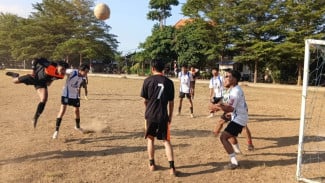 Dari Hobi Jadi Prestasi: Tournament Mini Soccer RW se-Desa Bajulmati Ide Kreatif Achmad Thoha Pukau Warga