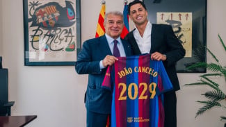 Barcelona Permanenkan Joao Cancelo, Kontrak hingga 2029
