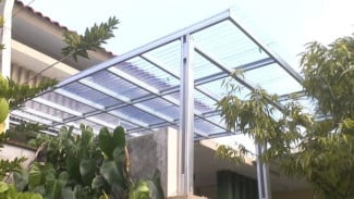 Pembersihan Rutin Kanopi Kaca: Investasi Jangka Panjang Rumah Anda