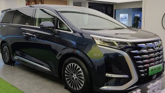 Menjaga Kenyamanan Kabin dan Performa Mesin Denza D9 EV