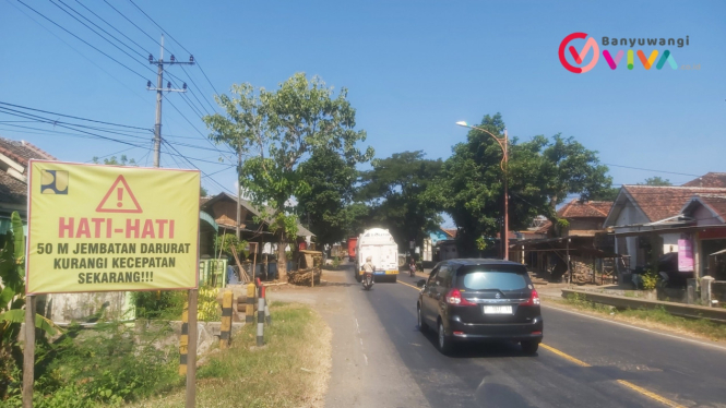 Plang peringatan jembatan darurat