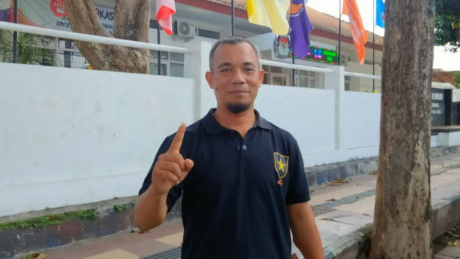 Ketua DPD Partai Ummat banyuwangi, Saiful Hadi (foto pertama)