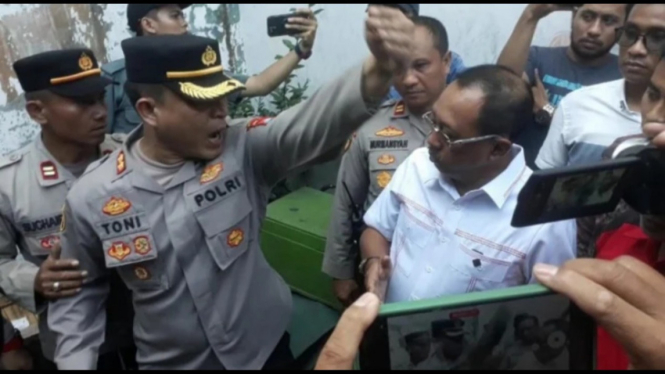Kabag Ops Polrestabes, AKBP Toni Bentak  Wakil Walikota Armuji