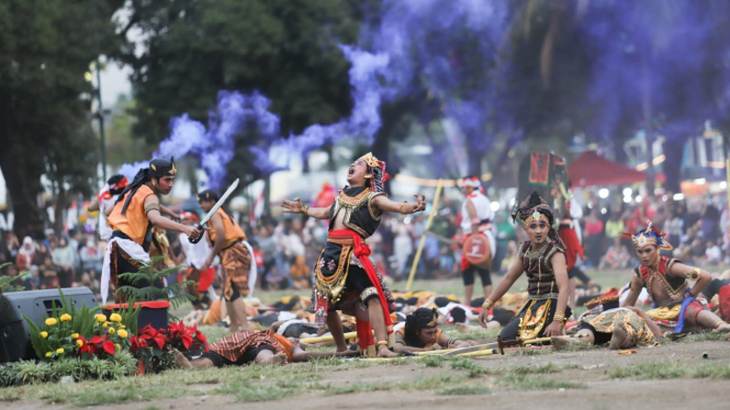 Drama kolosal Kerajaan Sadeng di Upacara 17 Agustus di Jember