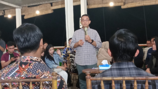 Bacapres Anies Baswedan saat diskusi bersama pemuda Jember