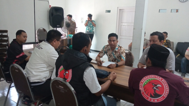 Baliho Caleg dirusak, DPC PKN Jember lapor Bawaslu