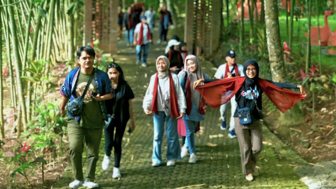 Kunjungan wisatawan ke Taman Gandrung Terakota