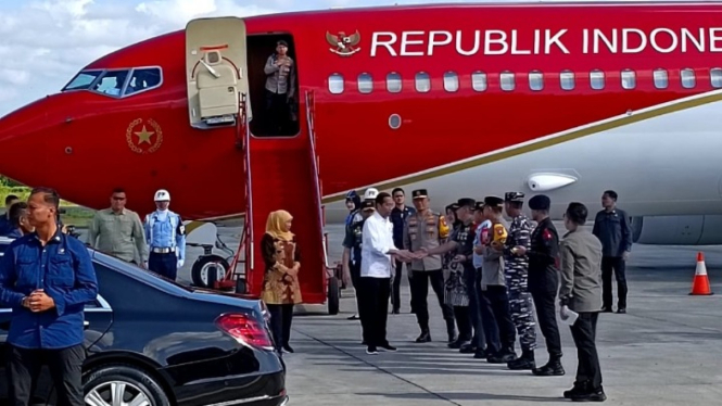 Presiden Joko Widodo tiba di bandara Blimbingsari Banyuwangi