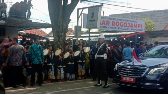 Seni musik 'Terbangan' sambut kedatangan Jokowi