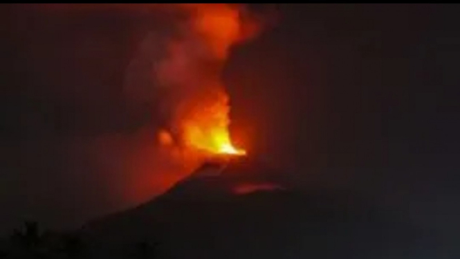 Erupsi Gunung Lewotobi Laki-laki