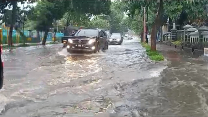 Sejumlah ruas utama di Kota Banyuwangi banjir