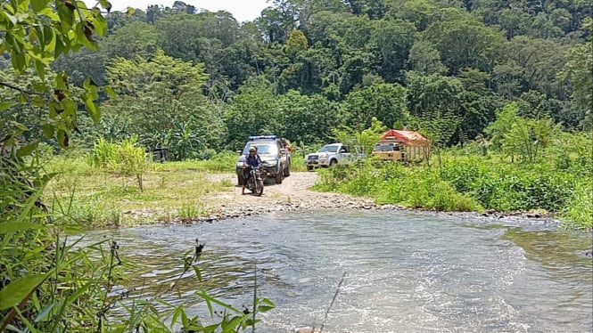 Polsek Pesanggaran kawal pengiriman logistik Pemilu