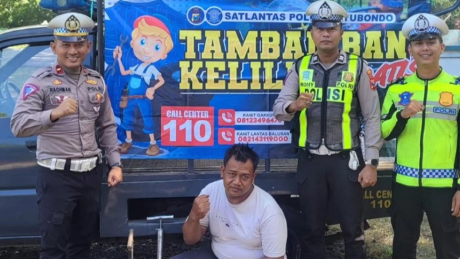 Tambal ban gratis di Taman Nasional Baluran