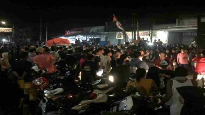 Puluhan pemuda terlibat tawuran di Simpang 3 Desa Benculuk