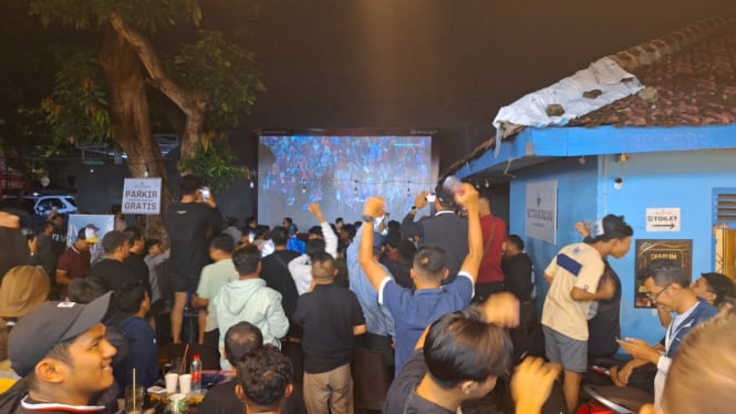 Reaksi orang - orang atas kemenangan Timnas Indonesia