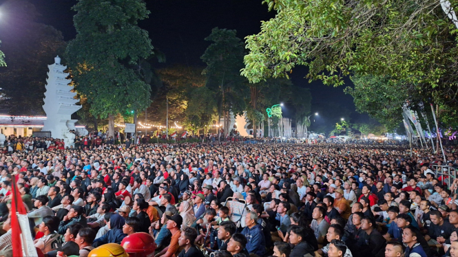 Nobar Indonesia vs Uzbekistan yang digelar oleh Pemkab Banyuwangi