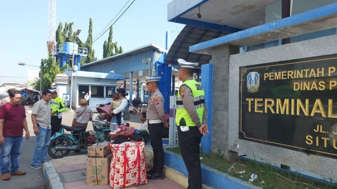 Polres Situbondo Gelar Patroli di Terminal