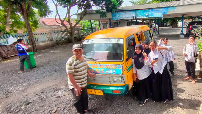 Banyuwangi Kembali Luncurkan Angkutan Pelajar Gratis