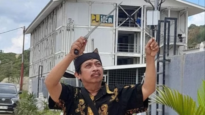 Pawang hujan di IKN, ritual mistis melawan alam