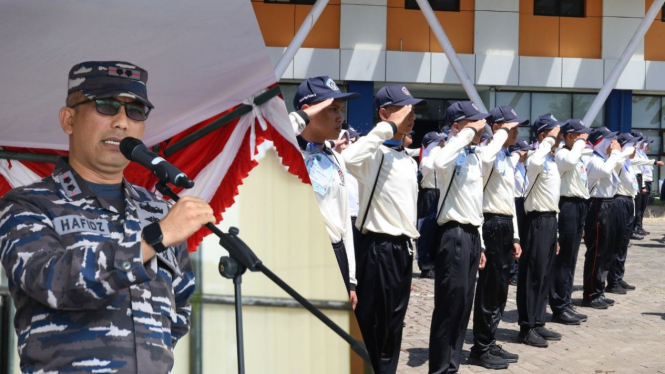 Danlanal Banyuwangi Bekali Mahasiswa Baru Poliwangi