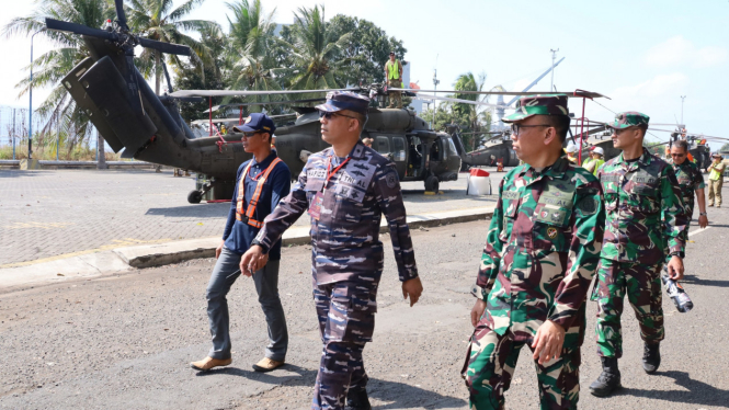 Danlanal Banyuwangi, meninjau kedatangan alutsista US