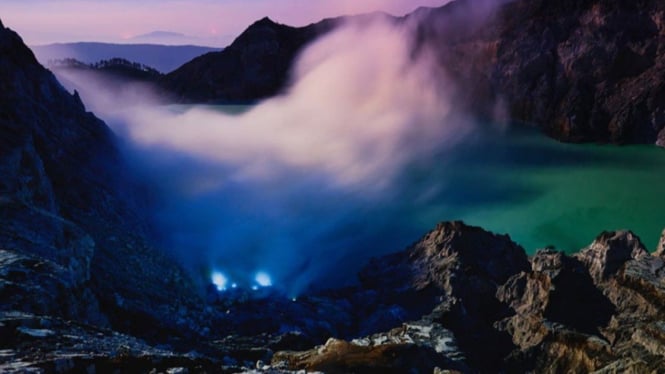 5 Keajaiban Kawah Ijen, Lebih dari Sekadar Api Biru