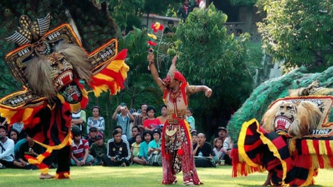 5 Keajaiban Reog Ponorogo, Lebih dari Sekadar Topeng Raksasa