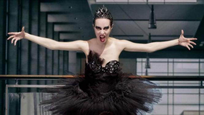 Black Swan (2010)