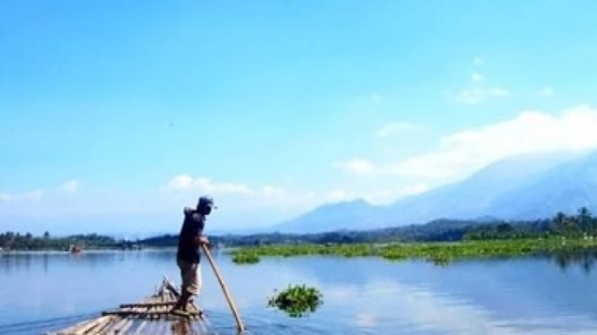 Situ Bagendit, 5 Kisah & Mitos yang Menyelimuti Danau Legendaris