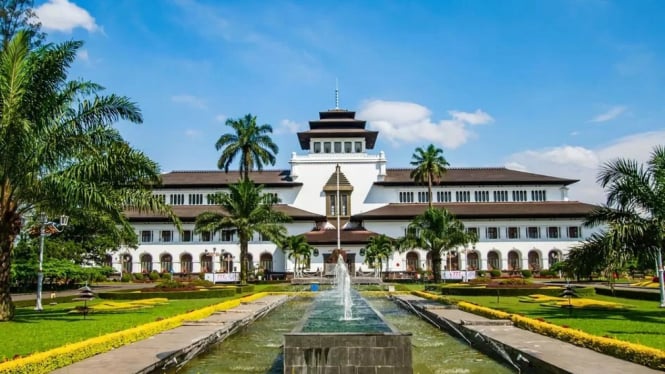 Gedung Sate, Kisah Mistis yang Menyelimuti Ikon Bandung