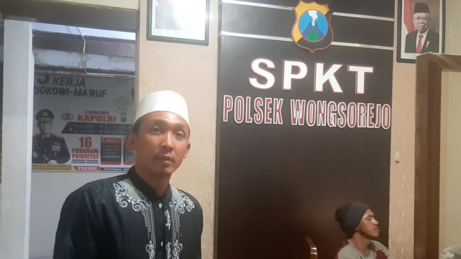 Dwi Wahyu Hidayat mengadu ke Polsek Wongsorejo