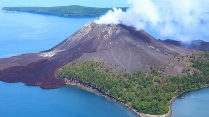 Krakatau: Letusan Dahsyat dan Kebangkitan Sang Anak