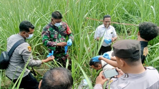 Polisi saat di TKP