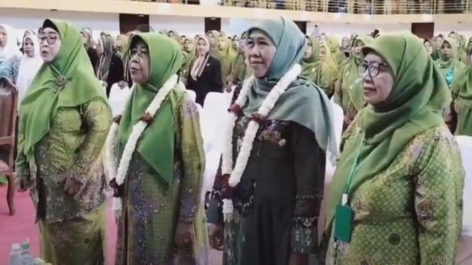 Khofifah hadiri di acara muslimat nu