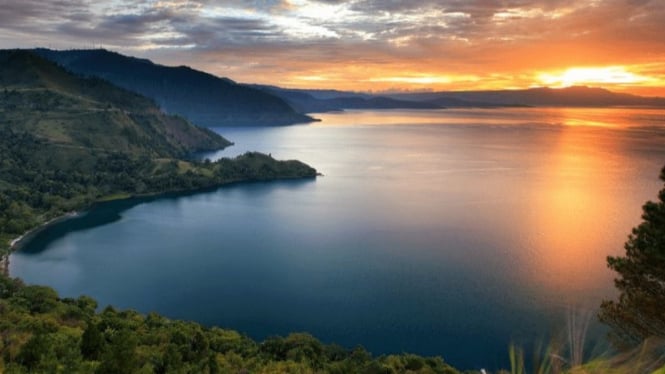 Bidadari Danau Toba Mitos, Mistis, dan Pesona Keindahan Alam