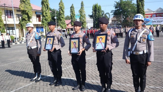 3 Personel Polres Situbondo yang Diberhentikan Tidak Dengan Hormat