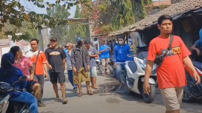 Ratusan buruh mebel di Pasuruan mogok kerja